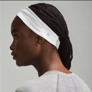 Women's Luxtreme Training Headband - White